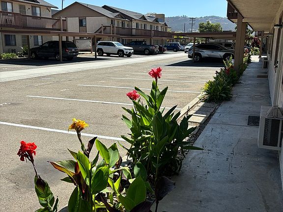 5th image of 240-48 W San Marcos Blvd #C