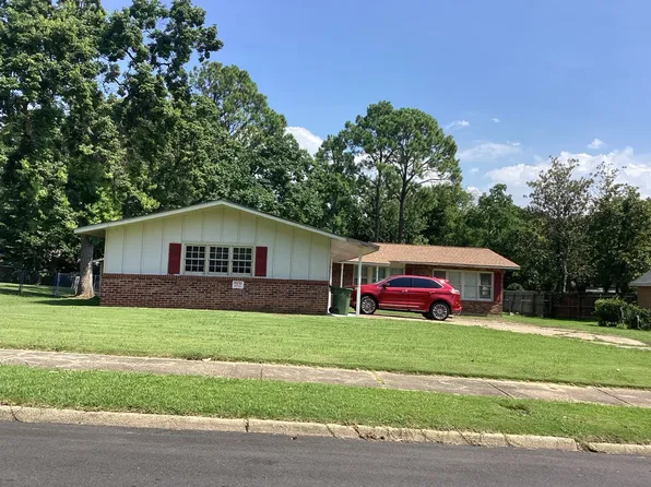 5749 Carriage Barn Ln, Montgomery, AL 36116