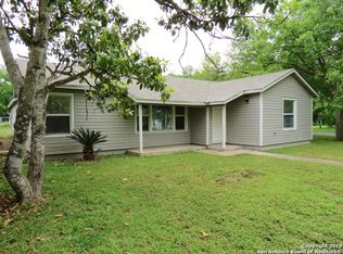 451 Moore St, Seguin, TX 78155