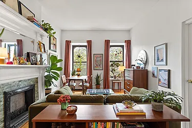 274 Hancock Street, #4