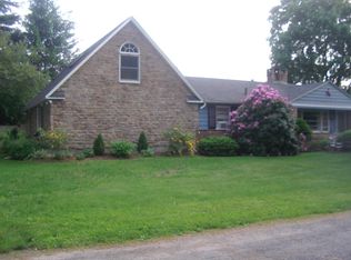 3 Stillwell St, Great Barrington, MA 01230