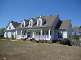 130 Riveroak Dr, Fayetteville, GA 30215