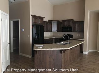 970 W Las Colinas Dr, Saint George, UT 84790