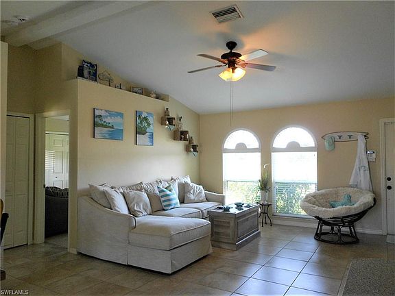 4th image of 3300 SW 8th Ct