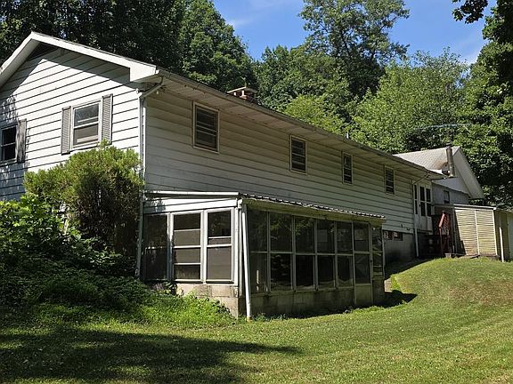 5th image of 4819 Five Point Rd