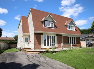 930 Borland Dr #930, Ottawa, ON K1E1X6