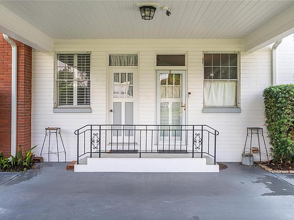 5th image of 300 3RD STREET NE