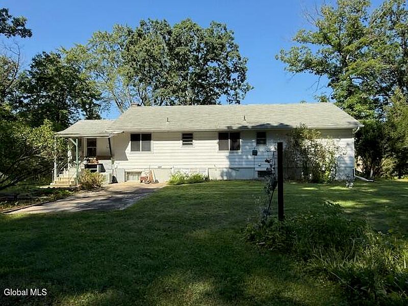 5th image of 20 Bruce Drive