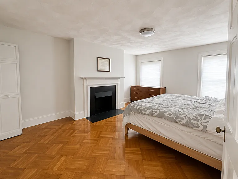 1716 Beacon St #3 — Photo 7