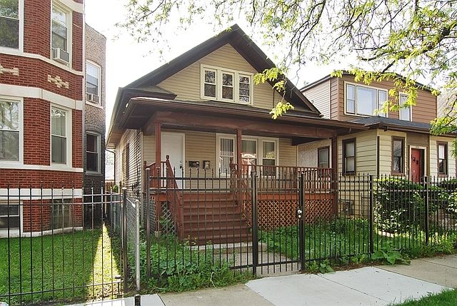 1st image of 1031 N Lawler Ave
