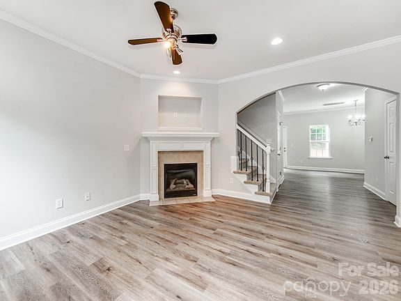4th image of 220 Township Dr