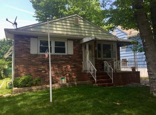 1604 Bedford St, Rahway, NJ 07065