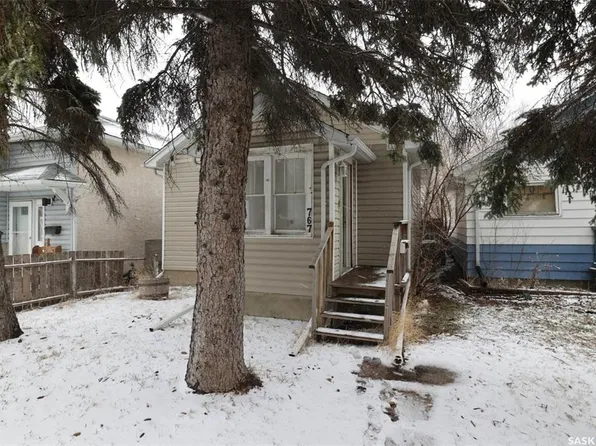 767 ELPHINSTONE STREET, Regina, SK S4T 3L3