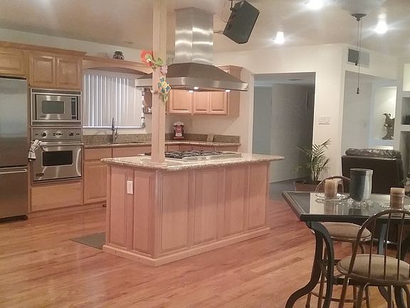 4th image of 4237 Hampshire Ln