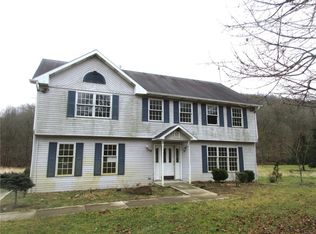 328 Chapel Hill Rd, Claysville, PA 15323