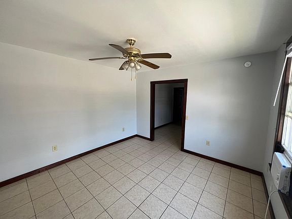 2nd image of 2333 Dreux Ave