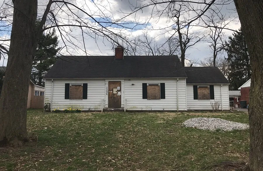 1545 E Cooke Rd photo 1