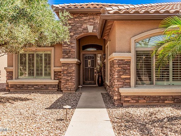 3rd image of 15956 W WHITTON Avenue
