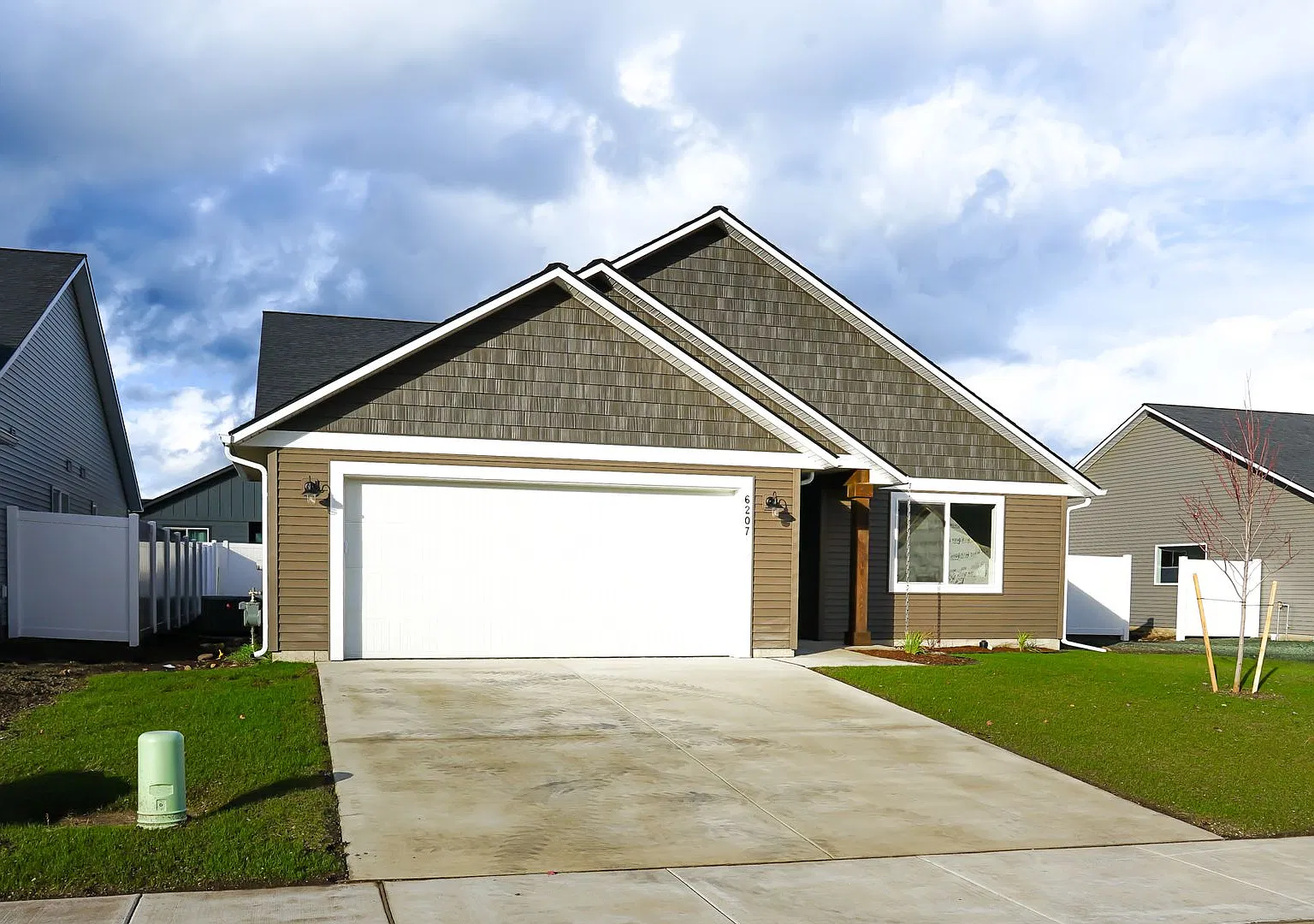 Brand New 4 Bedroom Home in Rathdrum — Photo 2