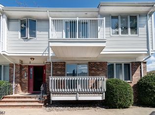 245 Main St #1B, Millburn, NJ 07041