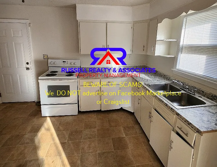 705 Jackson Blvd — Photo 6