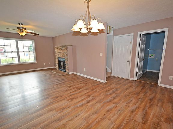 5th image of 1129 Channelview Ct
