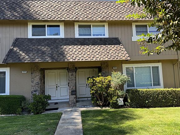 4th image of 10028 Dove Oak Ct