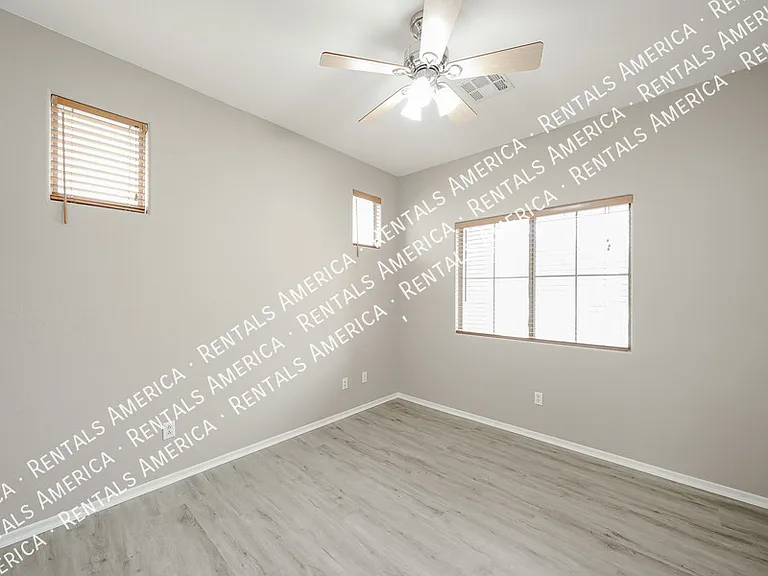 19407 E Canary Way — Photo 24