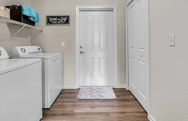 Polo Glen Apartment Homes — Photo 5