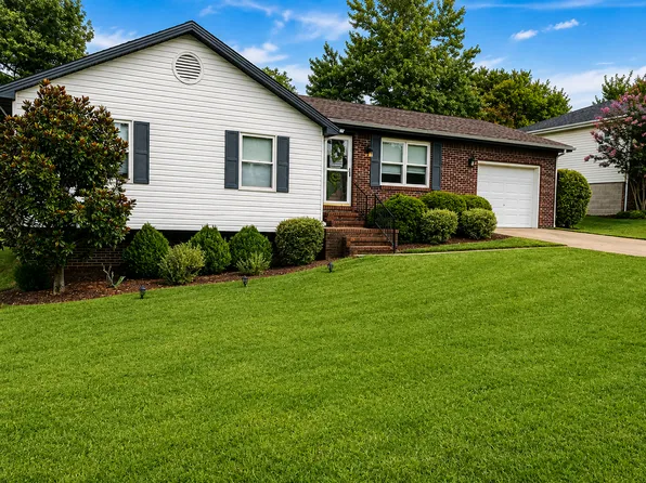 146 Windmere Dr, Paducah, KY 42001