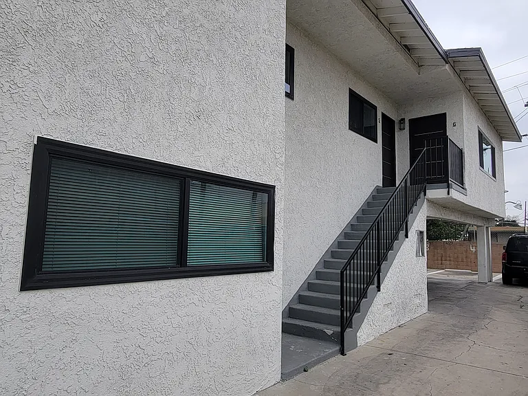 2532 Hauser Blvd #5 — Photo 2