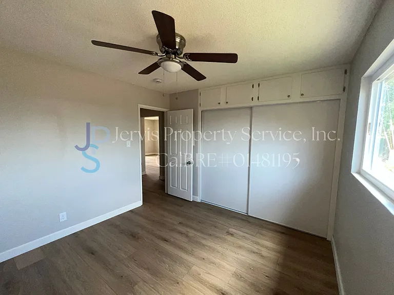 8128 Orange St — Photo 10