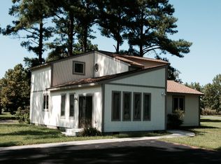 5426 S Pomfrett Rd, Crisfield, MD 21817