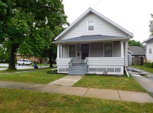 631 Edwards St, Aurora, IL 60505