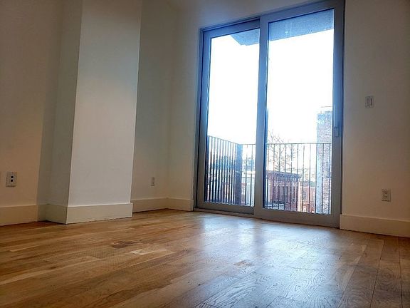5th image of 633 Marcy Ave #401B