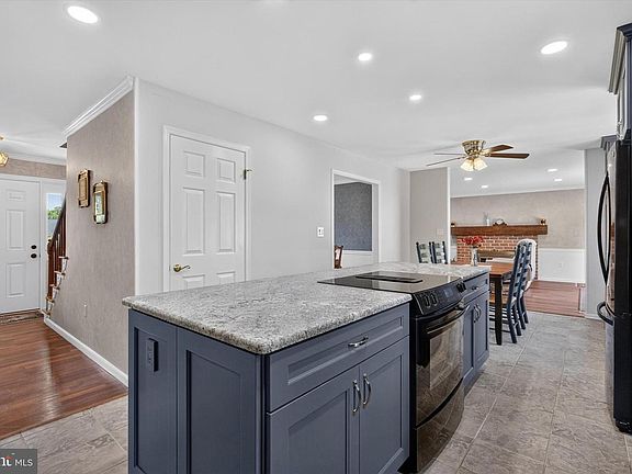 5th image of 1022 Chelmsford Dr