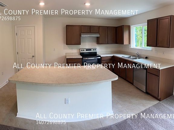 4th image of 11585 Admirals Cove Dr
