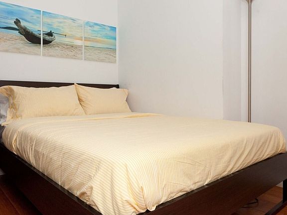 4th image of 356 E 78th St APT 1D