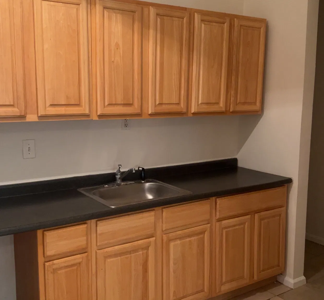 3 bed, 900 sqft, $1,500 — Photo 4