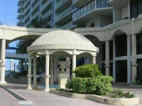 5th image of 7601 E Treasure Dr APT 1022