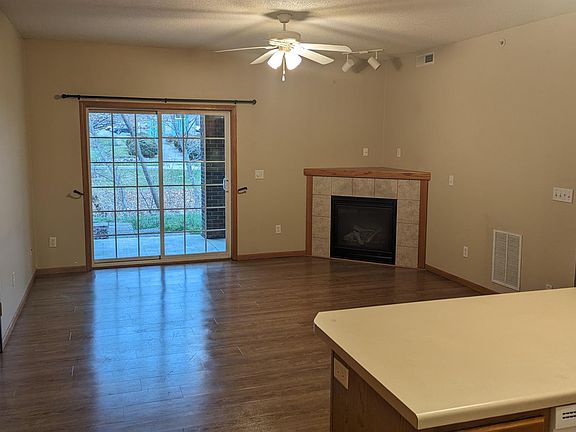 2nd image of 90 Circle Dr APT 4