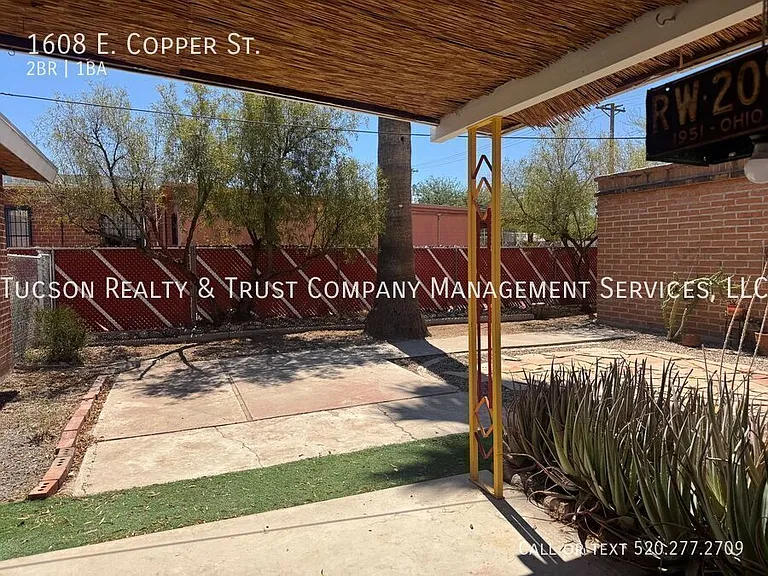 1608 E Copper St — Photo 16