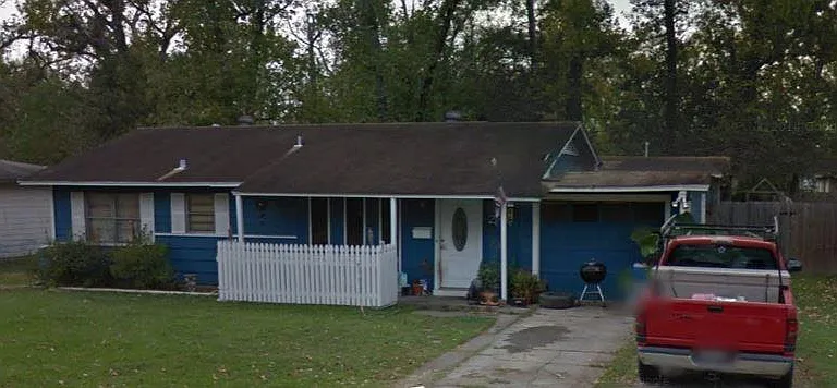 230 Berkshire Ln — Photo 1