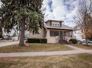 749 E Main St, Washington, IA 52353