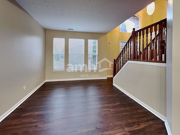 5th image of 6527 Sussex Dr