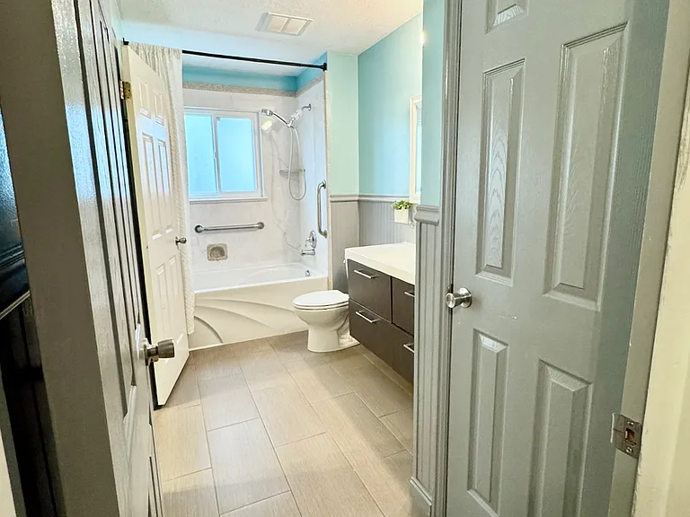 4393 S 2875 W — Photo 14