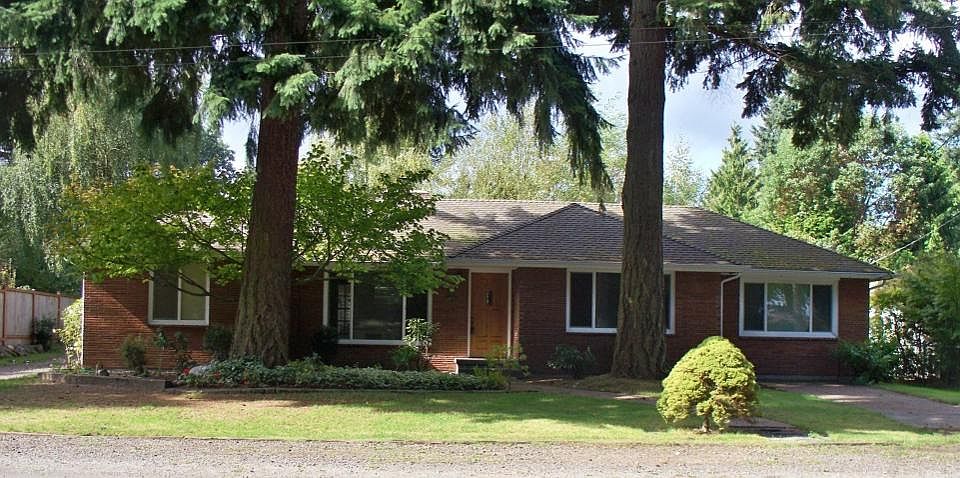 1st image of 16049 32nd Ave NE