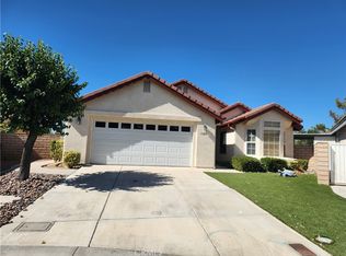 11265 Pleasant Hills Dr, Apple Valley, CA 92308