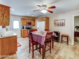 1150 N 6th St, Broken Arrow, OK 74012