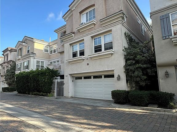 2nd image of 7832 Daisy Cir